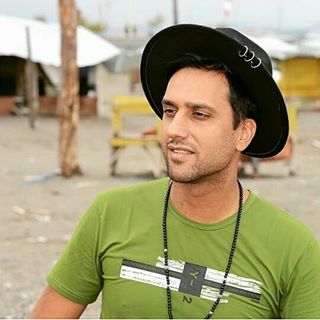 میثم خداوردی اهل ناجور چه جور بشه با یار حاجی قلیون آتیش کن